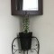 壁掛け仏壇「鏡壇ミラリエ」に今日（10/6）の誕生花のアンゲロニアの鉢植えを飾ってみました。