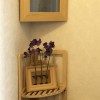 壁掛け仏壇「鏡壇ミラリエ」に今日（12/28）の誕生花の「スイートピー（麝香豌豆）」を飾ってみました。