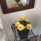 壁掛け仏壇「鏡壇ミラリエ」に今日（4/7）の誕生花の「ディモルフォセカ（阿弗利加金盞花）」を飾ってみました。