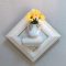 壁掛け仏壇「鏡壇ミラリエ」に今日（5/11）の誕生花の「ディモルフォセカ（阿弗利加金盞花）」を飾ってみました。