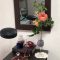 壁掛け仏壇「鏡壇ミラリエ」に今日（8/6）の誕生花の「ノウゼンカズラ（凌霄花）」を飾ってみました。