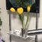 壁掛け仏壇「鏡壇ミラリエ」に今日（2/20）の誕生花の「黄色のチューリップ（鬱金香）」を飾ってみました。