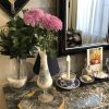 壁掛け仏壇「鏡壇ミラリエ」に今日（9/13）の誕生花の「アナスタシア（菊／一輪咲）」を飾ってみました。