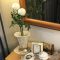 壁掛け仏壇「鏡壇ミラリエ」に今日（9/9）の誕生花の「シラギク（白菊）」を飾ってみました。