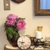 壁掛け仏壇「鏡壇ミラリエ」に今日（1/26）の誕生花の「ピンクのボタン（牡丹）」を飾ってみました。