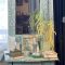 壁掛け仏壇「鏡壇ミラリエ」に今日（9/16）の誕生花の「アマランサス（紐鶏頭）」を飾ってみました。