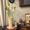 壁掛け仏壇「鏡壇ミラリエ」に今日（10/23）の誕生花の「パイナップルリリー（ユーコミス／星万年青）」を飾ってみました。