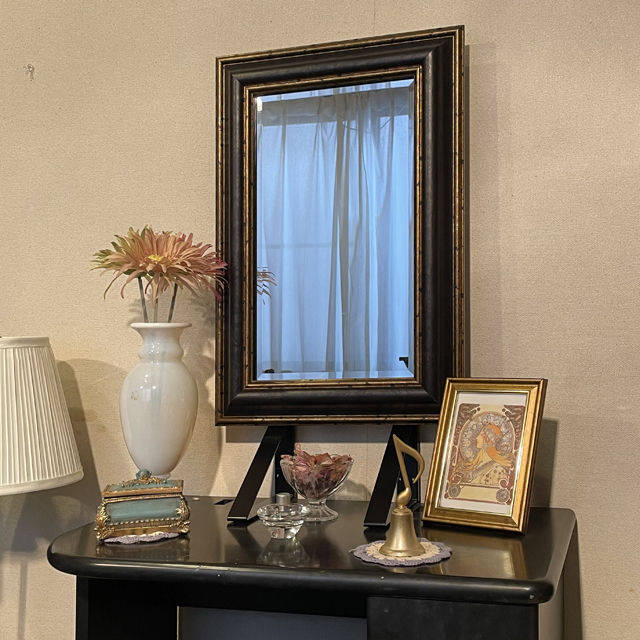 インテリア壁掛け仏壇「鏡壇ミラリエ」設置例